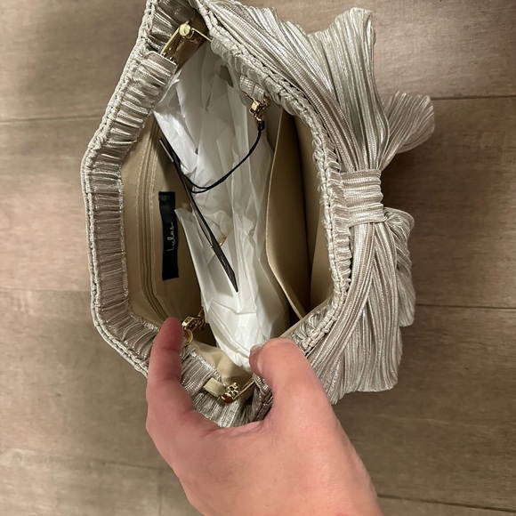 Lulus Light Gold Metallic Clutch - Picture 4 of 16